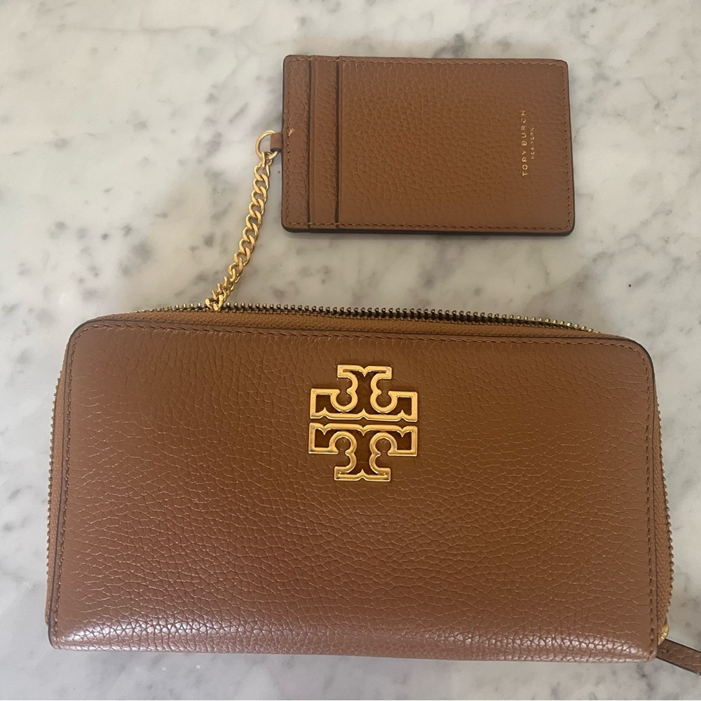 Tory Burch wallet